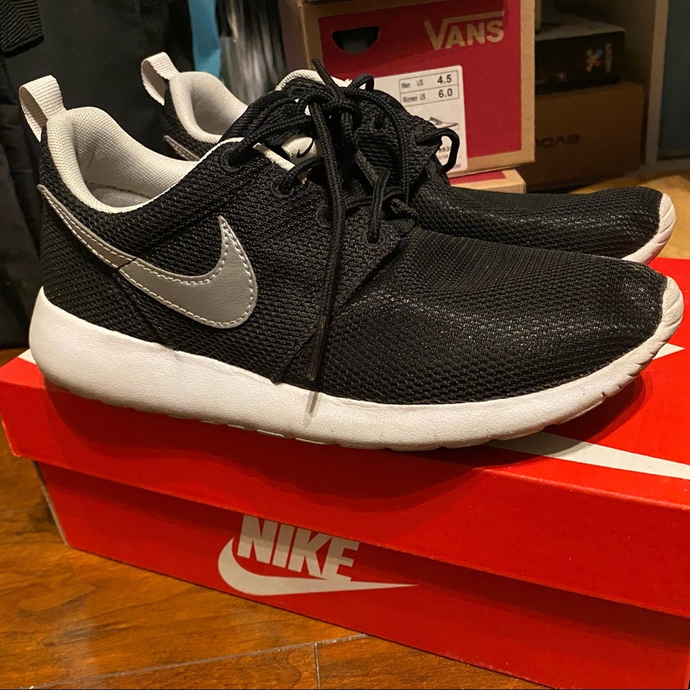 Roshe One (GS)